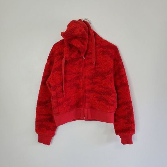 Offline Red Camo Sherpa Cropped Zip Up Jacket | Medium - Picture 2 of 7